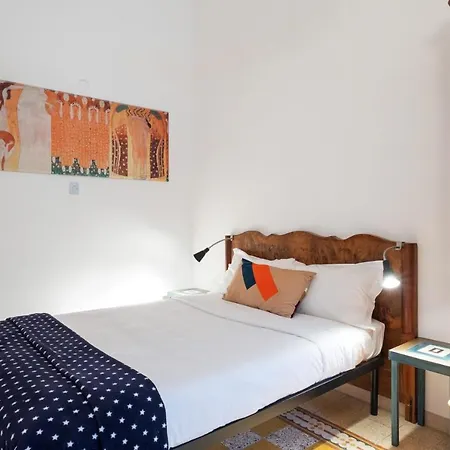 Bright And Comfy Central